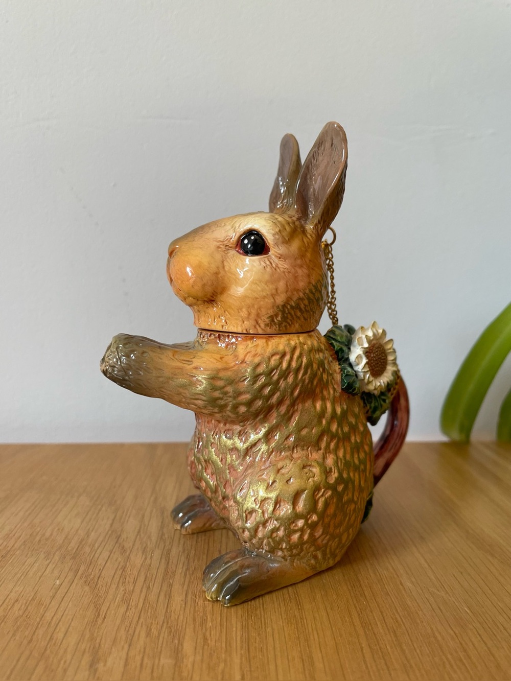 Vintage 90s NINI Miniature Bunny Rabbit Teapot Figurine Lidded Trinket Box